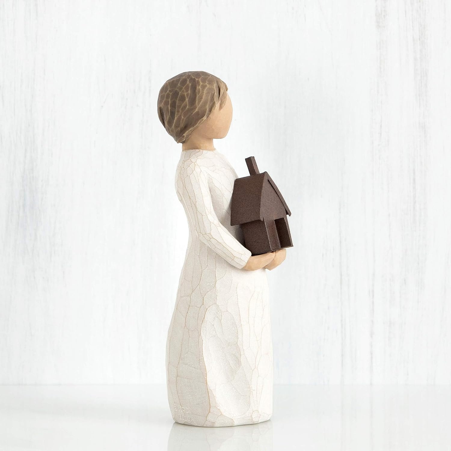 image:imageWillow Tree Bloom Sculpted HandPainted Figure Cast from a Susan Lordi Original Carving Meaningful Gift Celebrating Nature Family Home and Belonging Fitted Gift BoxMi Casa